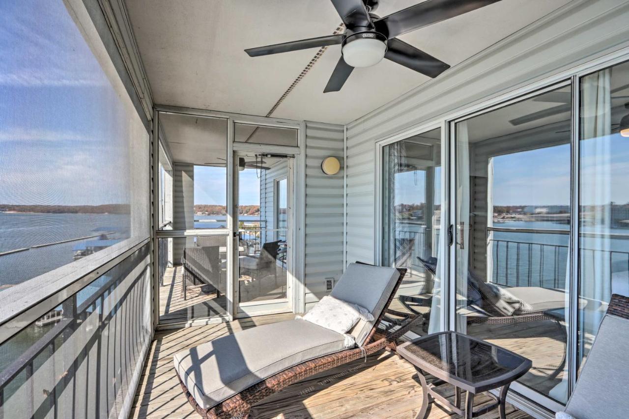 Sunny Osage Beach With Balcony And Lakefront View Exterior photo